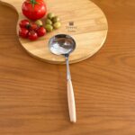 ملاقه استیل دسته چوبی