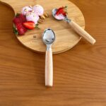 اسکوپ استیل دسته چوبی