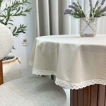 رومیزی گرد فلامنت طرح خالدار - Image 3